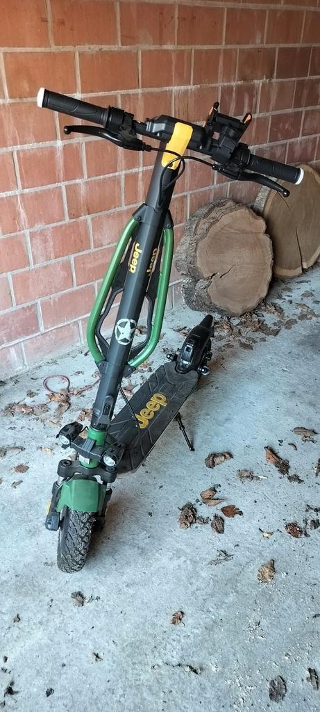 Step jeep jad advanced safety, Fietsen en Brommers, Steps, Zo goed als nieuw, Ophalen