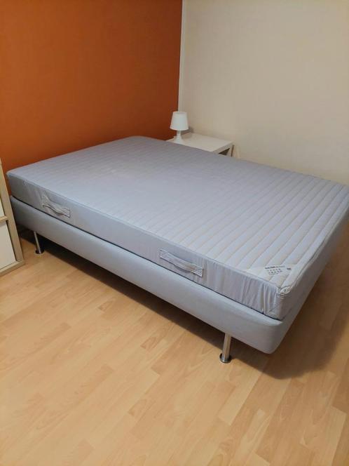 2-persoonsbed met matras (IKEA Sultan), Huis en Inrichting, Slaapkamer | Bedden, Gebruikt, Tweepersoons, 140 cm, 200 cm, Hout