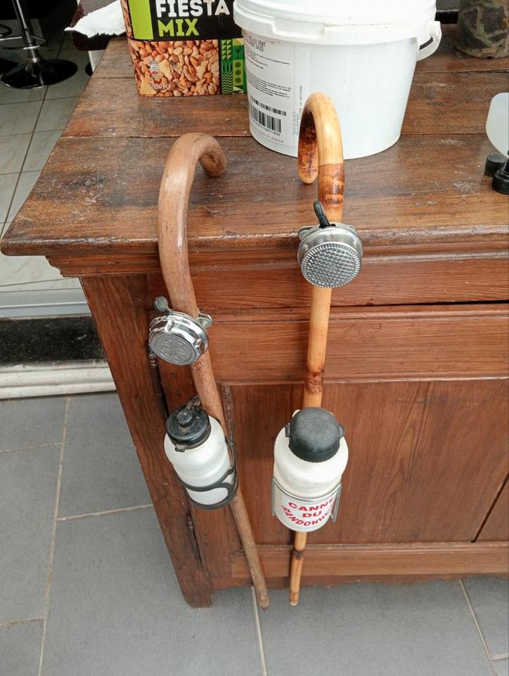 2 cannes de randonnée, Divers, Bâtons de marche