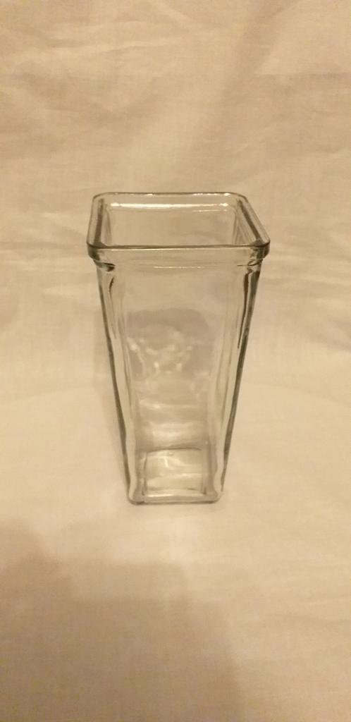 vierkante basis bloemenvaas, Huis en Inrichting, Woonaccessoires | Vazen, Zo goed als nieuw, Ophalen of Verzenden