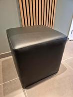 Zwarte poef, Huis en Inrichting, Zetels | Voetbanken en poefs, Ophalen