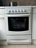 Perfect onderhouden elektrisch kookfornuis + oven, Elektronische apparatuur, Ophalen, 4 kookzones, Zo goed als nieuw, 85 tot 90 cm