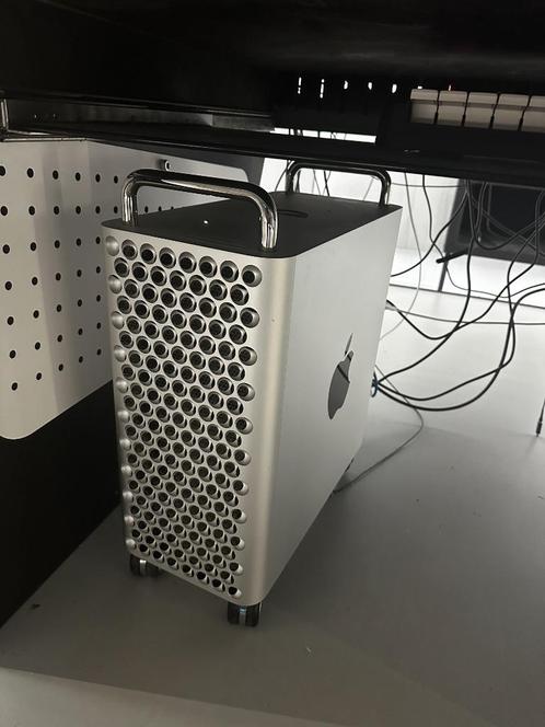 Krachtige Mac Pro (2019) – 16-core Xeon, Radeon RX 6900 XT,, Computers en Software, Apple Desktops, Zo goed als nieuw, Mac Pro