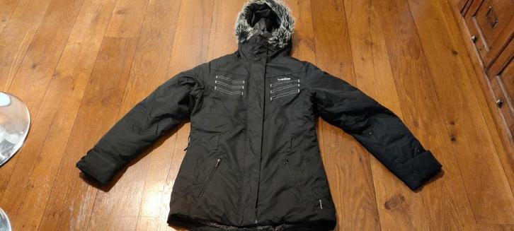 Ski(dons)jas WEDZE 38, Kleding | Dames, Wintersportkleding, Zo goed als nieuw, Pak, Maat 38/40 (M), Ophalen of Verzenden