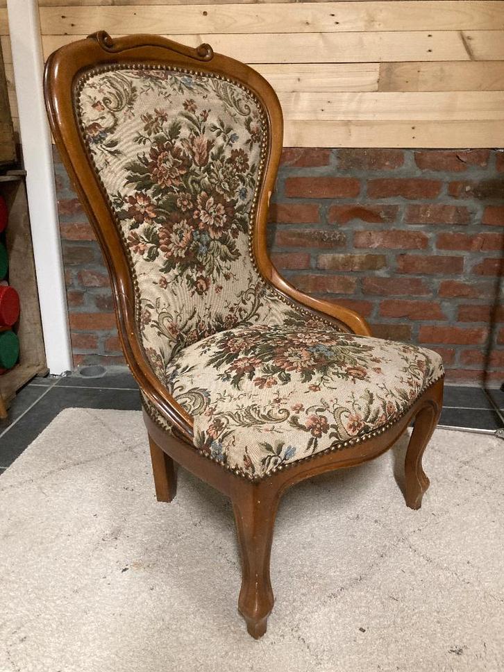 Vintage stoelen - 2 stuks, Huis en Inrichting, Stoelen, Gebruikt, Twee, Hout, Bruin, Ophalen