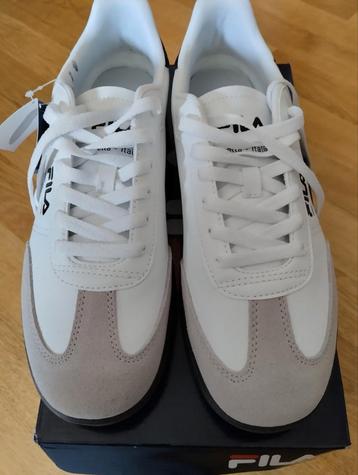 Witte sport schoen Fila maat 44 Biella Italië  beschikbaar voor biedingen