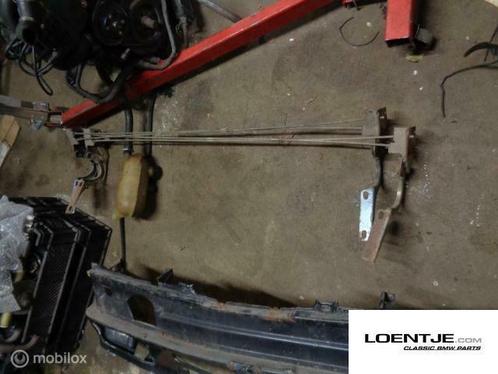 Kofferbak scharnier BMW 2.5 / 2.8 / 3.0 E3 3.3li si, Auto-onderdelen, Klein materiaal, BMW, Gebruikt, Ophalen of Verzenden