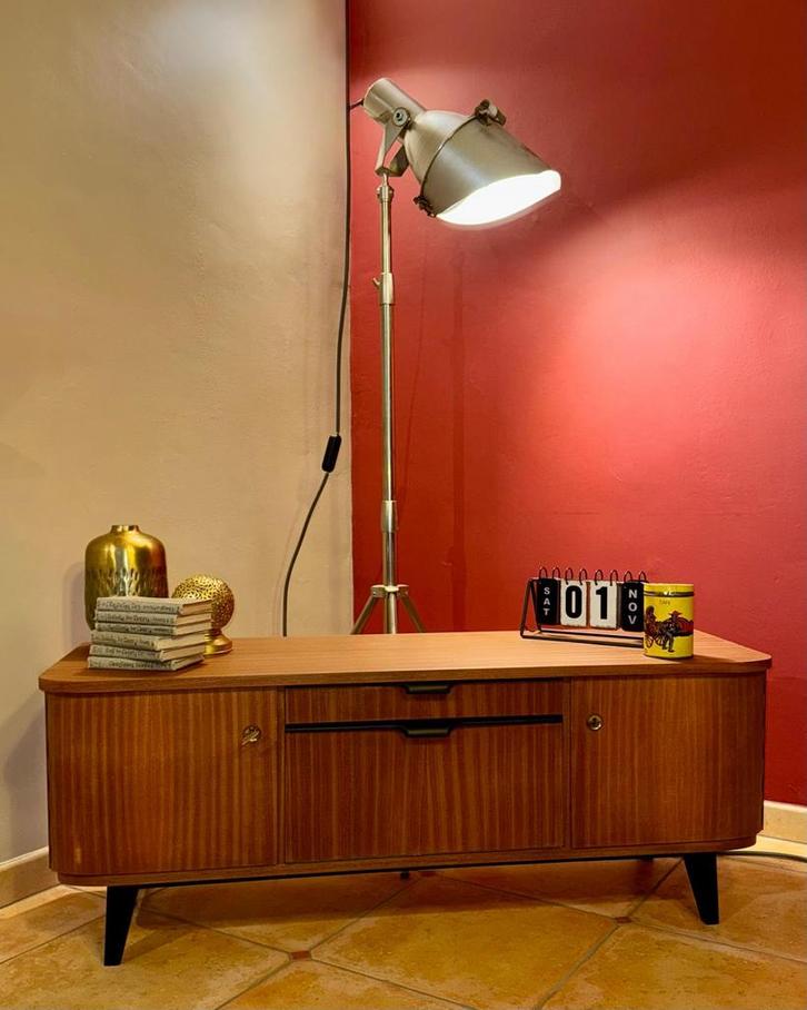 Enfilade Mid-Century Modern, Maison & Meubles, Armoires | Buffets, Comme neuf, Moins de 100 cm, 100 à 150 cm, 25 à 50 cm, Avec tiroir(s)