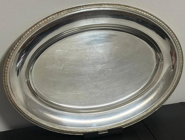 Groot zilveren Malmaison-plateau van Christofle - Frankrijk, Antiek en Kunst, Antiek | Zilver en Goud, Zilver, Ophalen of Verzenden