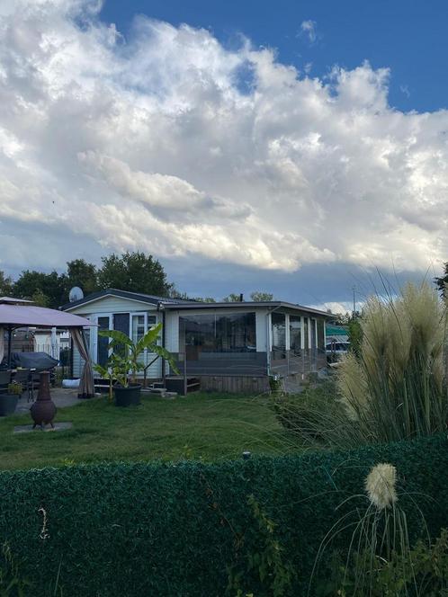 Vier seizoen stacaravan met voortent, Caravans en Kamperen, Stacaravans, tot en met 6, Ophalen