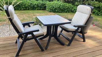 tuinstoelen beschikbaar voor biedingen