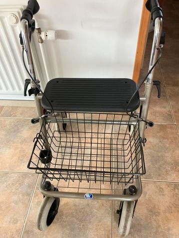 Rollator met 4 wielen v/h merk VERMEIREN beschikbaar voor biedingen