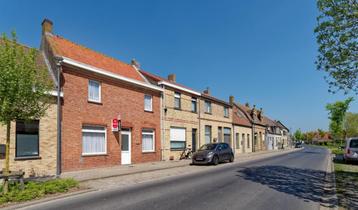 Houtem - Ruime rijwoning - Broker (REF 11843) beschikbaar voor biedingen