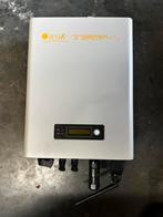 3 kW omvormer voor zonnepanelen, Doe-het-zelf en Bouw, Zonnepanelen en Toebehoren, Ophalen of Verzenden, Gebruikt, Collector, 200 wattpiek of meer