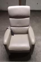 TE KOOP Relaxzetel HUKLA, elektrisch verstelbaar, Ophalen, Zo goed als nieuw, Leer