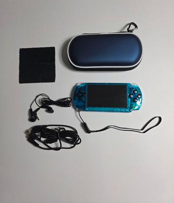 PSP 2000 Translucent blue shell 64GB beschikbaar voor biedingen
