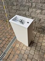 Lavabo met kastje, Ophalen