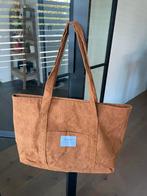 Schoudertas Bruin NIEUW, Handtassen en Accessoires, Tassen | Damestassen, Ophalen of Verzenden, Nieuw, Bruin, Schoudertasje