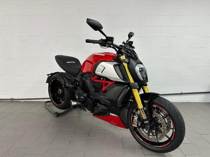 DUCATI DIAVEL 1260S***DUCATI SAMBREVILLE***, Motoren, Motoren | Ducati, Bedrijf, Naked bike, meer dan 35 kW, 2 cilinders, Motorrijbewijs A