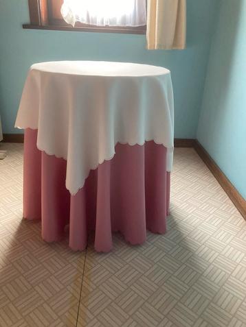 Bijzettafel  beschikbaar voor biedingen