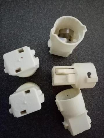 6 x nieuw B22 ( bajonet ) naar E27 fitting verloopfitting. beschikbaar voor biedingen