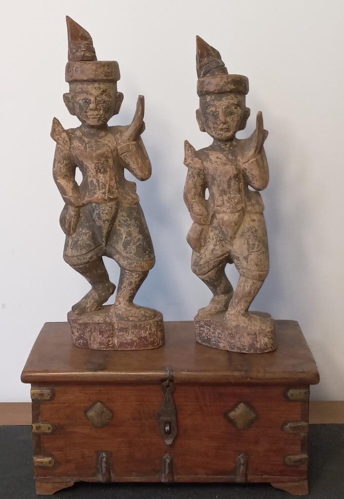 Deux anciennes statues birmanes représentant des Nats., Antiquités & Art, Art | Art non-occidental, Envoi