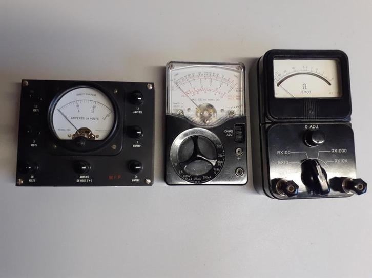 Antieke meetinstumenten elektriciteit. Bakeliet., Antiek en Kunst, Antiek | Gereedschap en Instrumenten, Ophalen