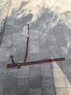 Sam browne militaire riem en schouderriem, Ophalen