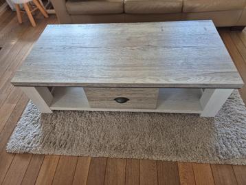 salontafel beschikbaar voor biedingen