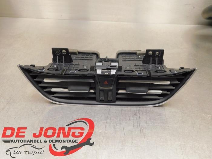 Grille aération tableau de bord d'un Ford Focus, Autos : Pièces & Accessoires, Tableau de bord & Interrupteurs, Ford, Utilisé