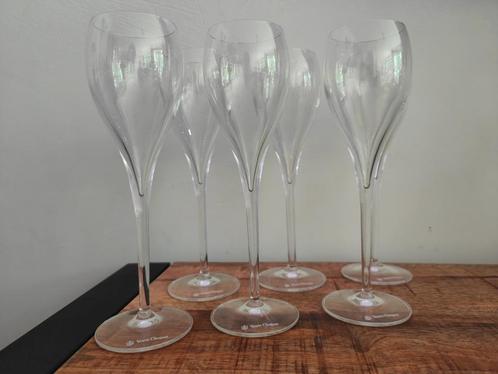 Veuve Clicquot Vintage glazen, flûtes, Zeldzaam model 6stuks, Verzamelen, Glas en Drinkglazen, Nieuw, Overige typen, Ophalen of Verzenden