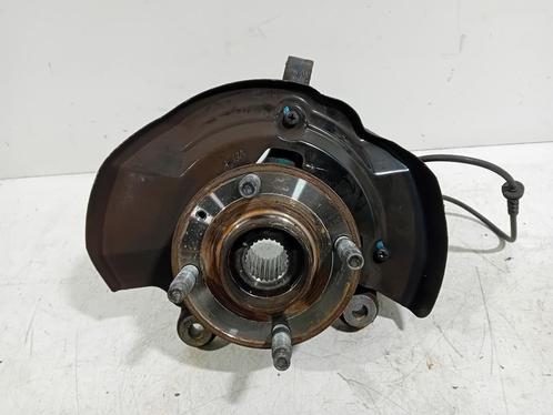 WIELNAAF RECHTS VOOR Opel Karl (01-2015/03-2019), Auto-onderdelen, Remmen en Aandrijving, Opel, Gebruikt