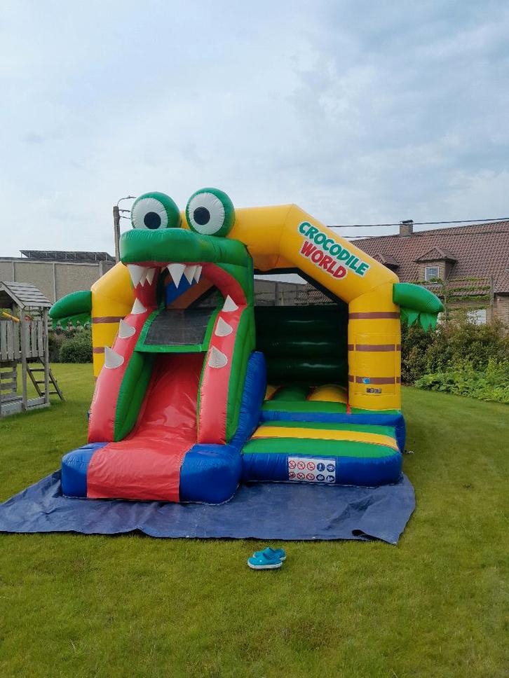 Springkasteel te huur, Hobby en Vrije tijd, Feestartikelen | Verhuur, Zo goed als nieuw, Ophalen