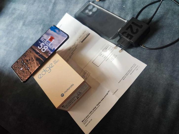 Motorola edge, Telecommunicatie, Mobiele telefoons | Motorola, Zo goed als nieuw, Overige modellen, Zwart, Ophalen of Verzenden