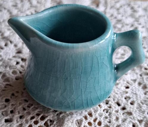 Mini turquoise melkkannetje, eenpersoons kannetje, Huis en Inrichting, Keuken | Servies, Zo goed als nieuw, Overige typen, Overige stijlen