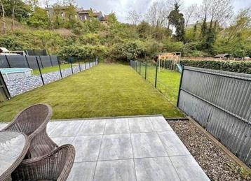 Nieuwe tuin met rolgras  beschikbaar voor biedingen