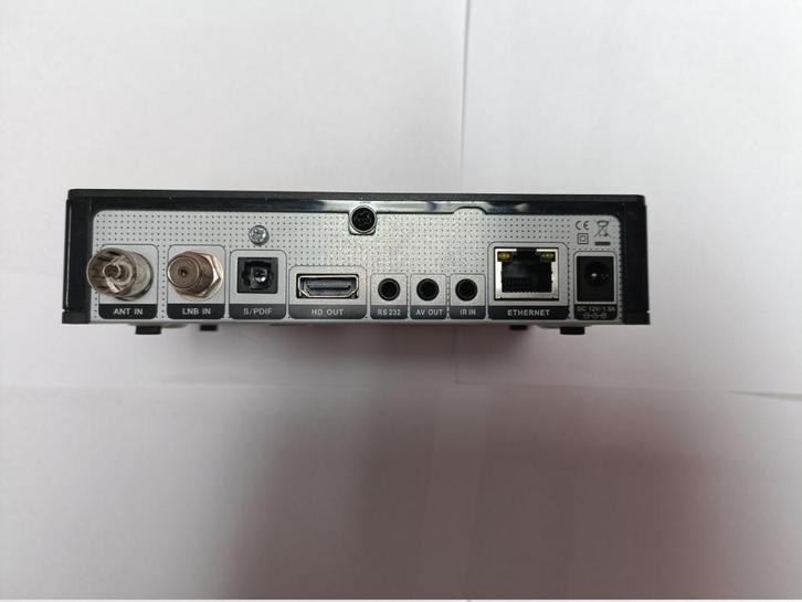Recepteur SAT s2x + antenne, 4K comme neuf, Audio, Tv en Foto, Decoders en Harddiskrecorders, Zo goed als nieuw, Decoder, Ophalen of Verzenden