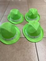 4 groene cowboy hoeden, Ophalen