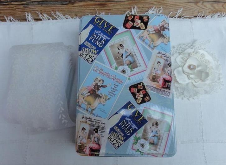 Frans blik met nostalgische affiches, Verzamelen, Blikken, Gebruikt, Thee, Overige merken, Ophalen of Verzenden