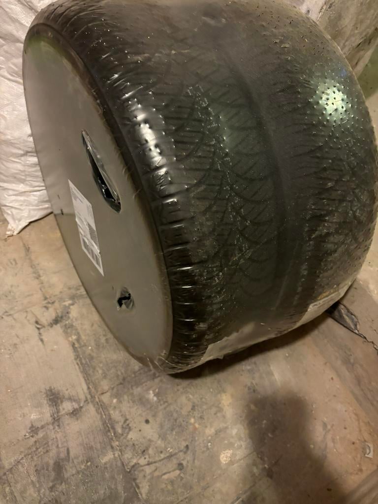 2 nieuwe banden, Auto-onderdelen, Banden en Velgen, Ophalen of Verzenden