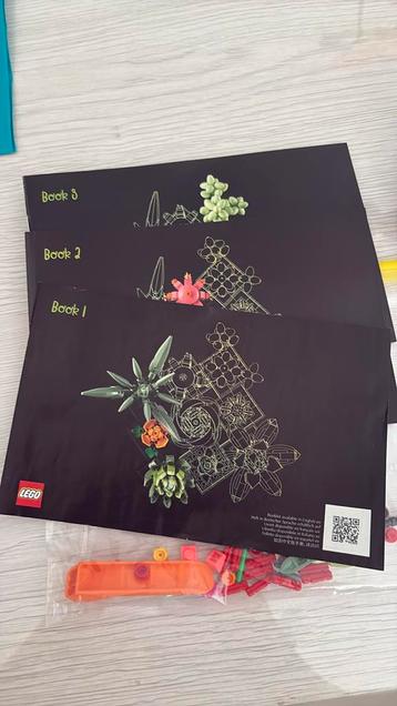 Lego - vetplanten beschikbaar voor biedingen