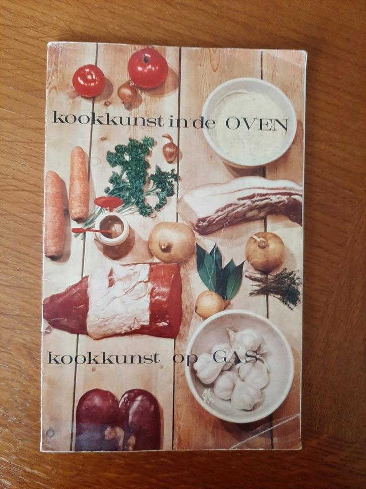 Retro Kookboekje Kookkunst op Gas / in de Oven, Boeken, Kookboeken, Gelezen, Ophalen of Verzenden