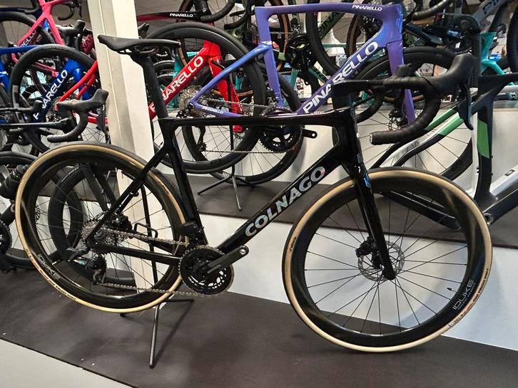 Nieuwe colnago v4rs *sram force axs *duke wheels, Vélos & Vélomoteurs, Vélos | Vélos de course, Comme neuf, Enlèvement