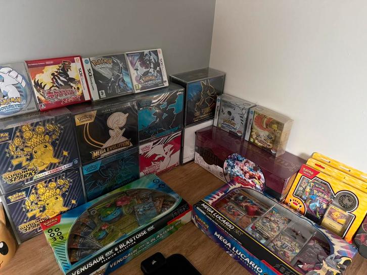 Verschillende pokemon zaken prijs otk, Hobby en Vrije tijd, Verzamelkaartspellen | Yu-gi-Oh!, Zo goed als nieuw, Ophalen