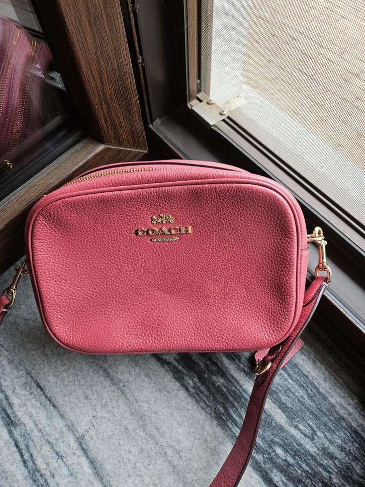 Tas Coach, Handtassen en Accessoires, Tassen | Schoudertassen, Gebruikt, Roze, Ophalen of Verzenden