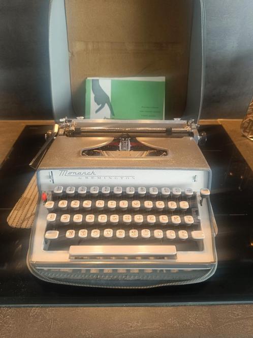 Vintage typemachine merk monarch Remington, Diversen, Typemachines, Zo goed als nieuw, Ophalen