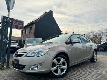 Opel Astra 2010 065000km 1.4benzine 1st eigenaar airco pdc beschikbaar voor biedingen