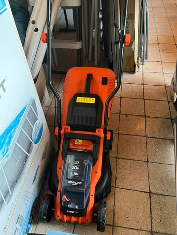 Grasmaaier op accu - incl. Batterij en lader - € 50,- beschikbaar voor biedingen
