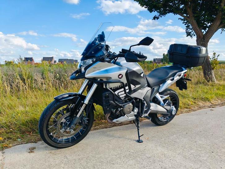 Honda vfr 1200x crosstourer, Motoren, Motoren | Honda, Particulier, meer dan 35 kW, 4 cilinders, Motorrijbewijs A, Handvatverwarming