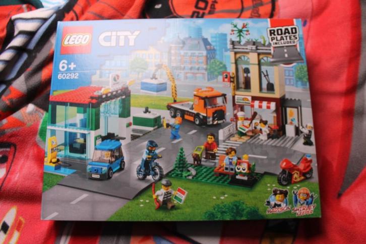 LEGO 60292 City Stadscentrum - Nieuw in de doos., Kinderen en Baby's, Speelgoed | Duplo en Lego, Nieuw, Lego, Complete set, Ophalen of Verzenden